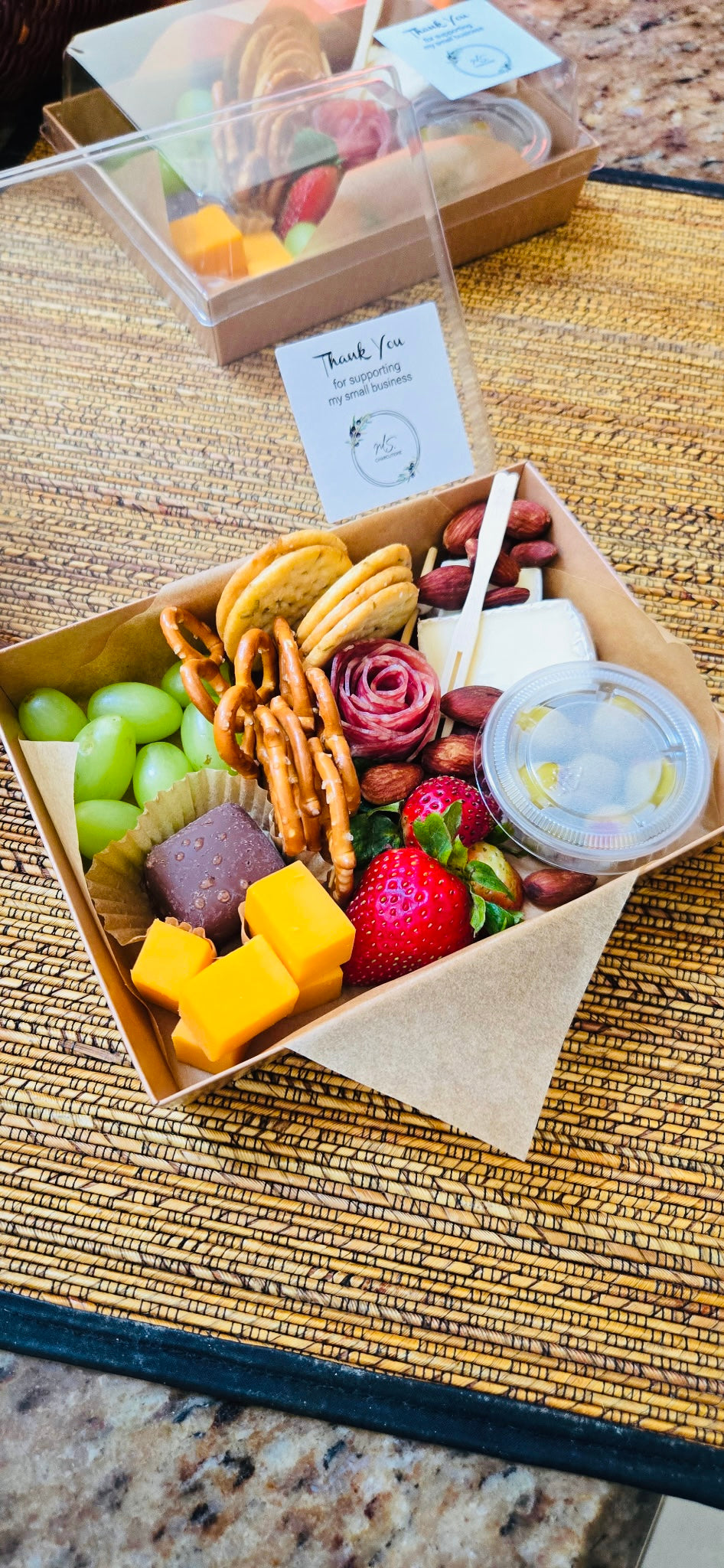 Charcuterie Box (Large)